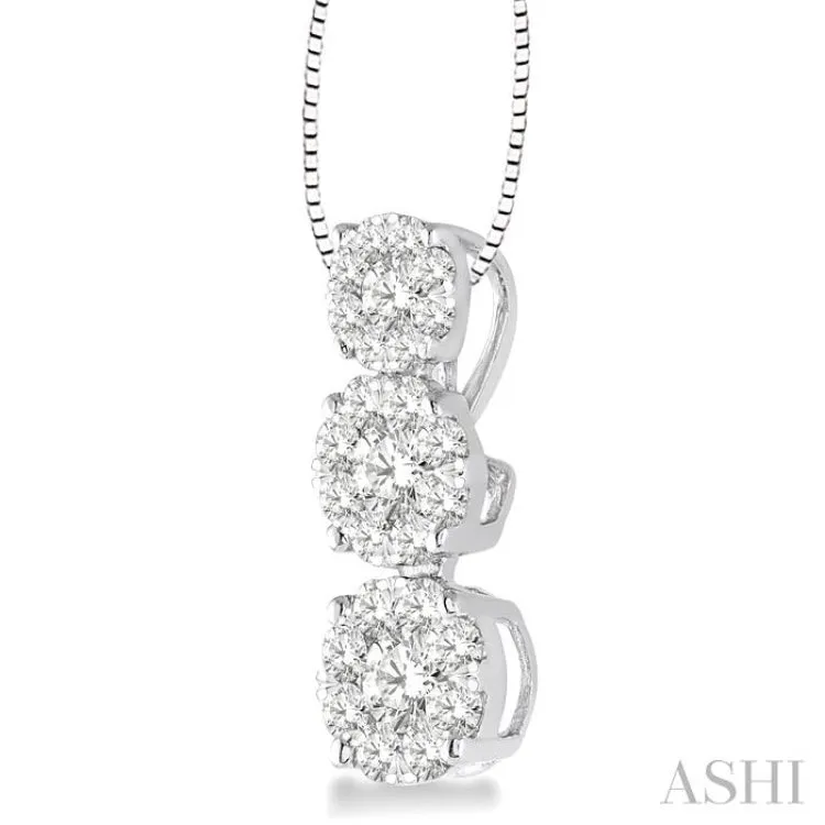 1/3 Ctw Diamond Lovebright Pendant in 14K White Gold with Chain