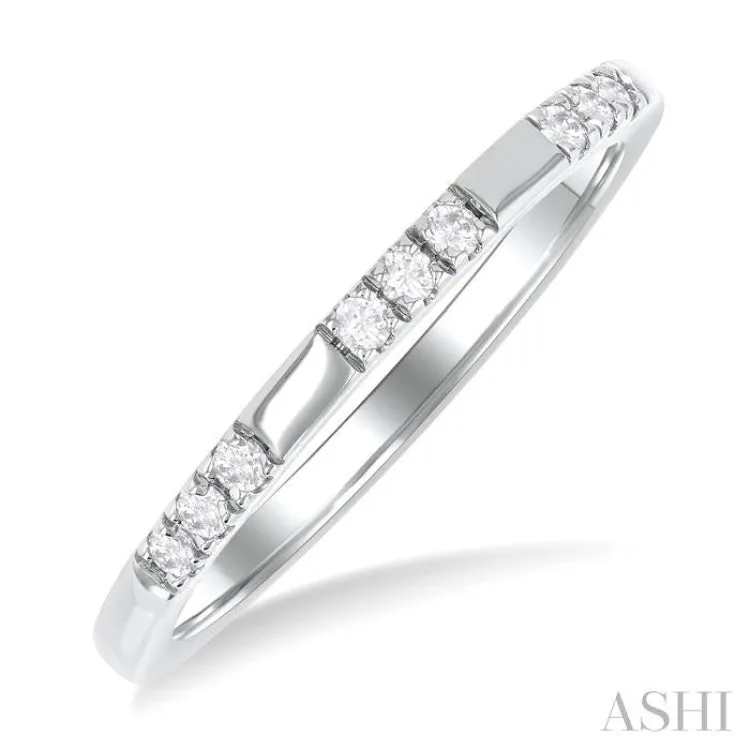 1/8 Ctw Sectioned Round Cut Diamond Fashion Band in 14K White Gold