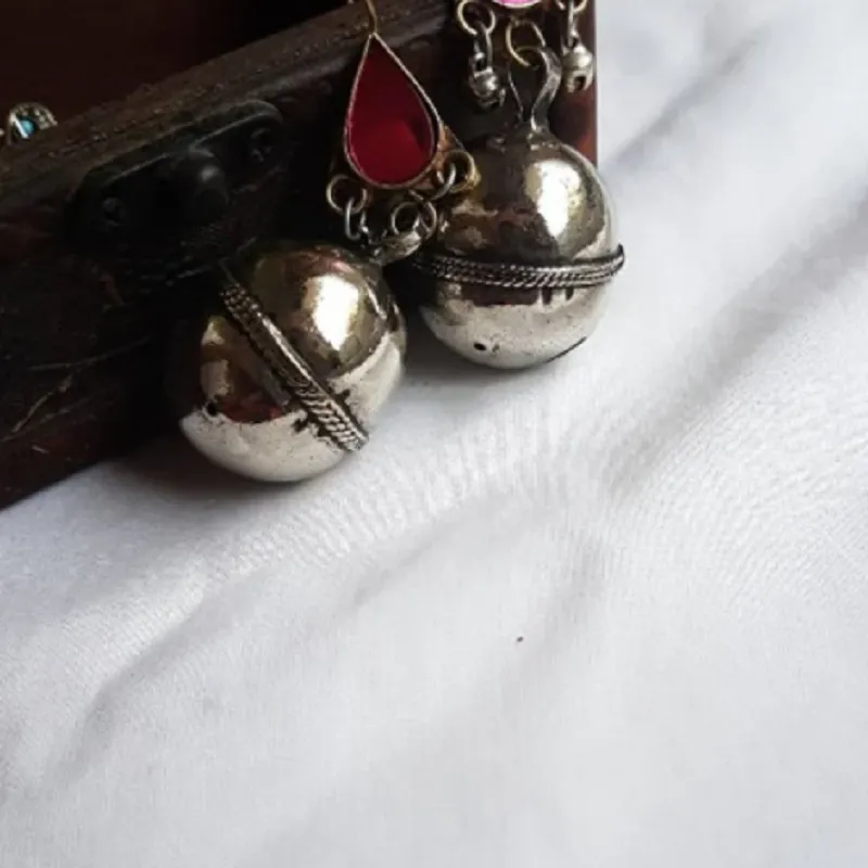 Big bell Earring With Pink Glass Stone