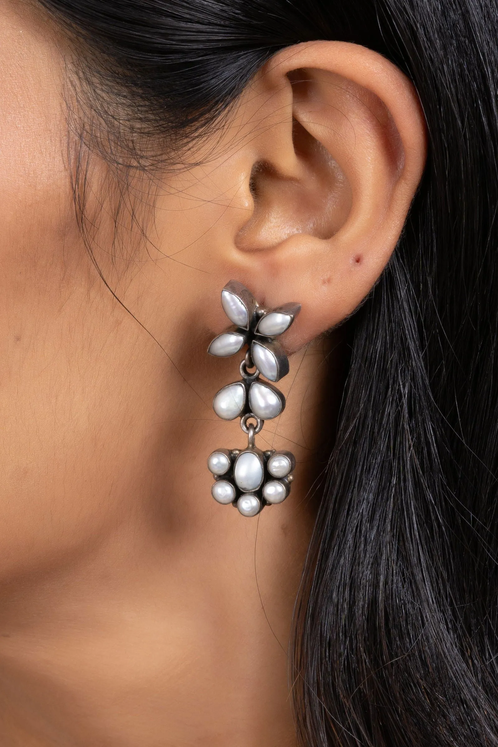 Exquisite 925 Silver Pearl Dangler Earrings - Elegant Floral Design, Non-Allergic for All Occasions