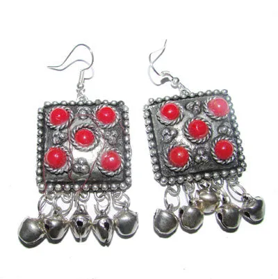 Fashion Earrings Bold and Beautiful !. Metarial:- Metal stone inlay