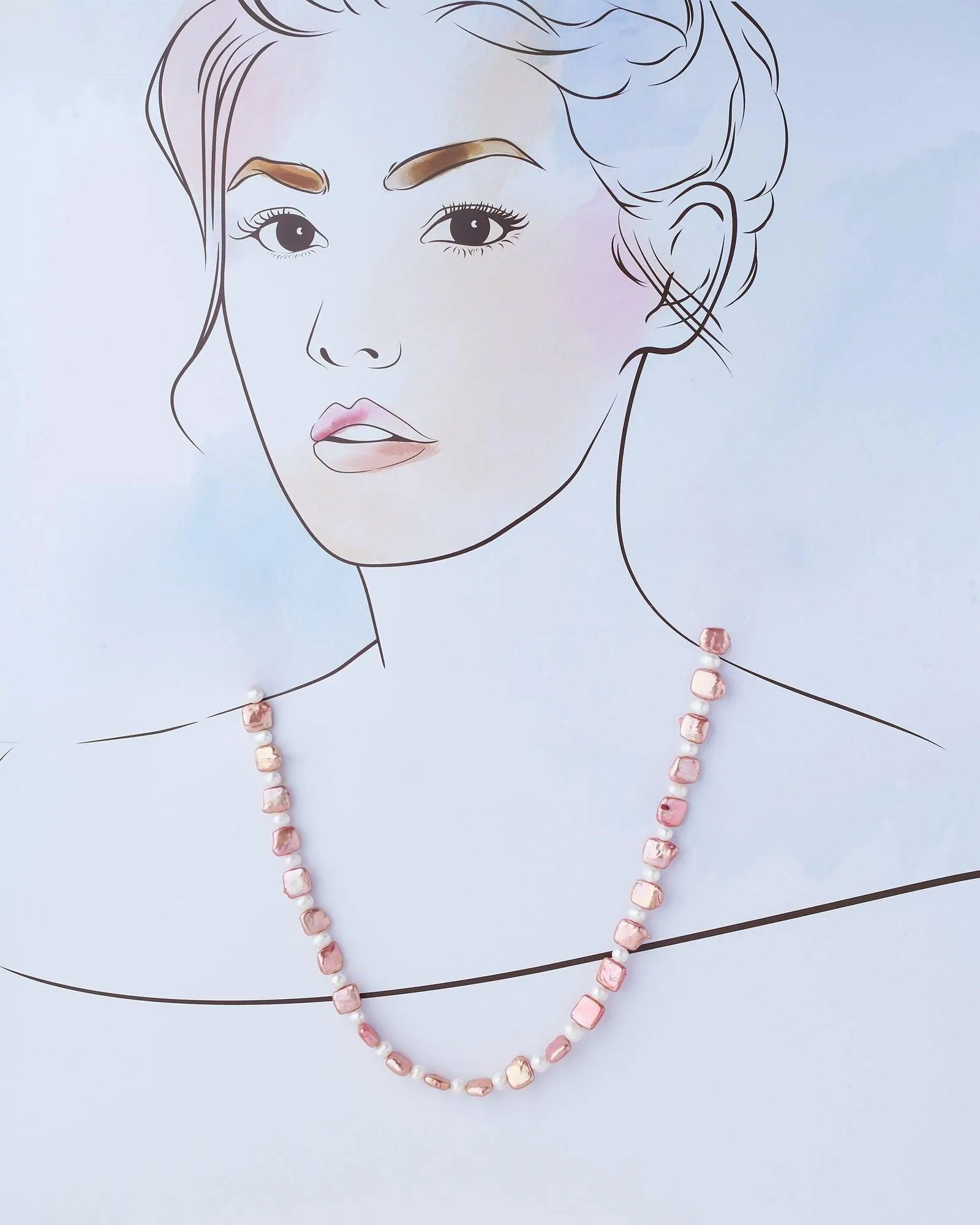 Fashionable Dual Color Pearl Necklace