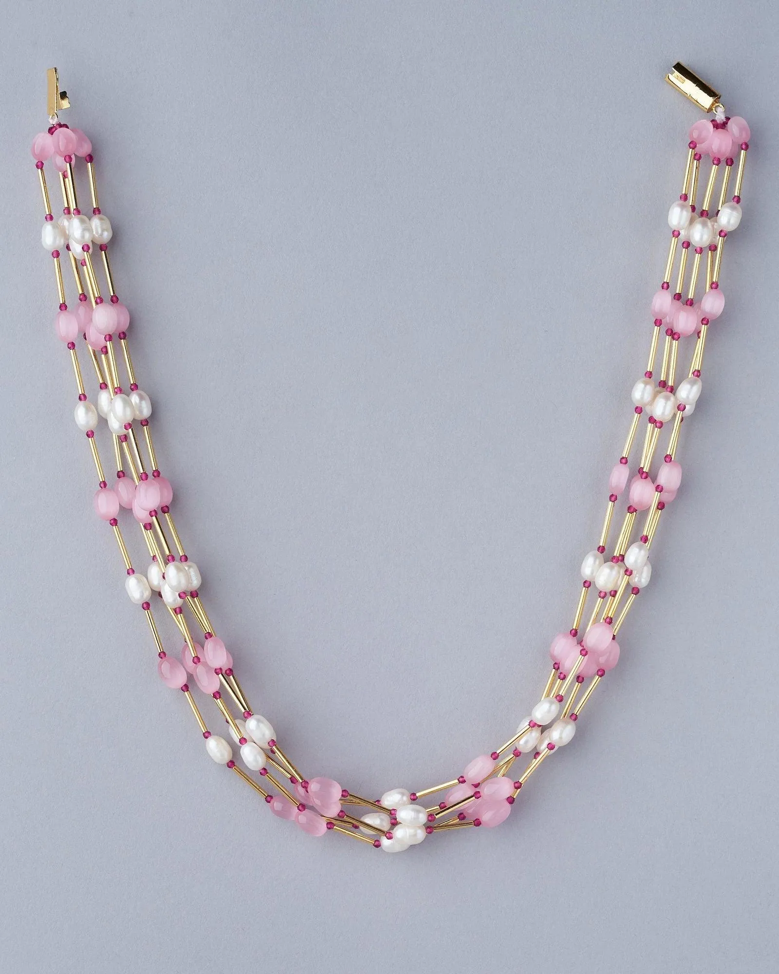 Fashionable Pink & White Pearl Necklace