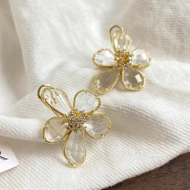 Gold Crystal Flower Earrings jlt11654