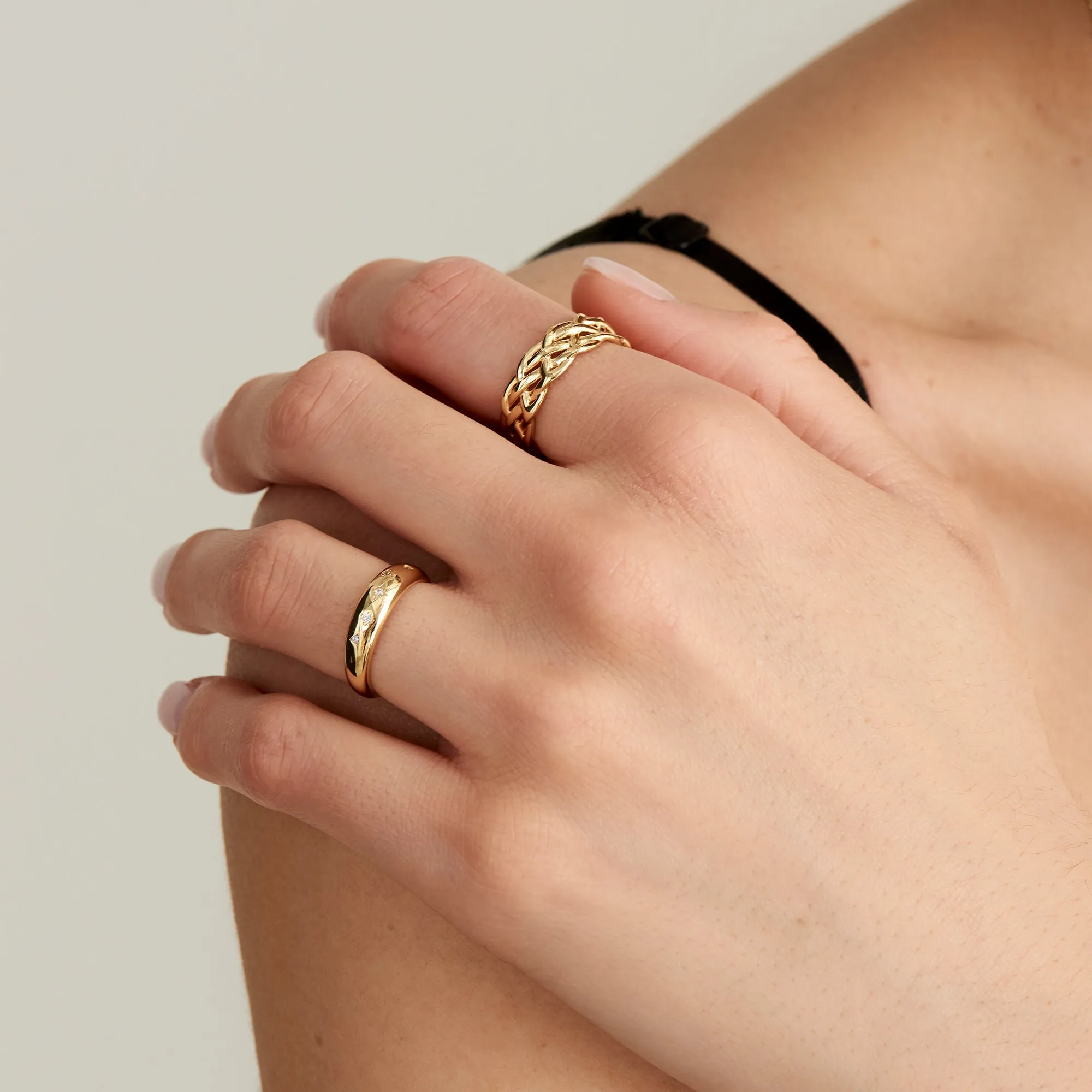 Gold Scattered Stars Adjustable Ring