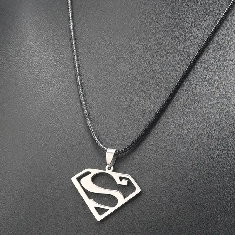 Hot-Selling Stainless Steel Necklace Bat Six-Pointed Star Cross Titanium Steel Necklaces for Men and Women Pendant Jewelry Gifts