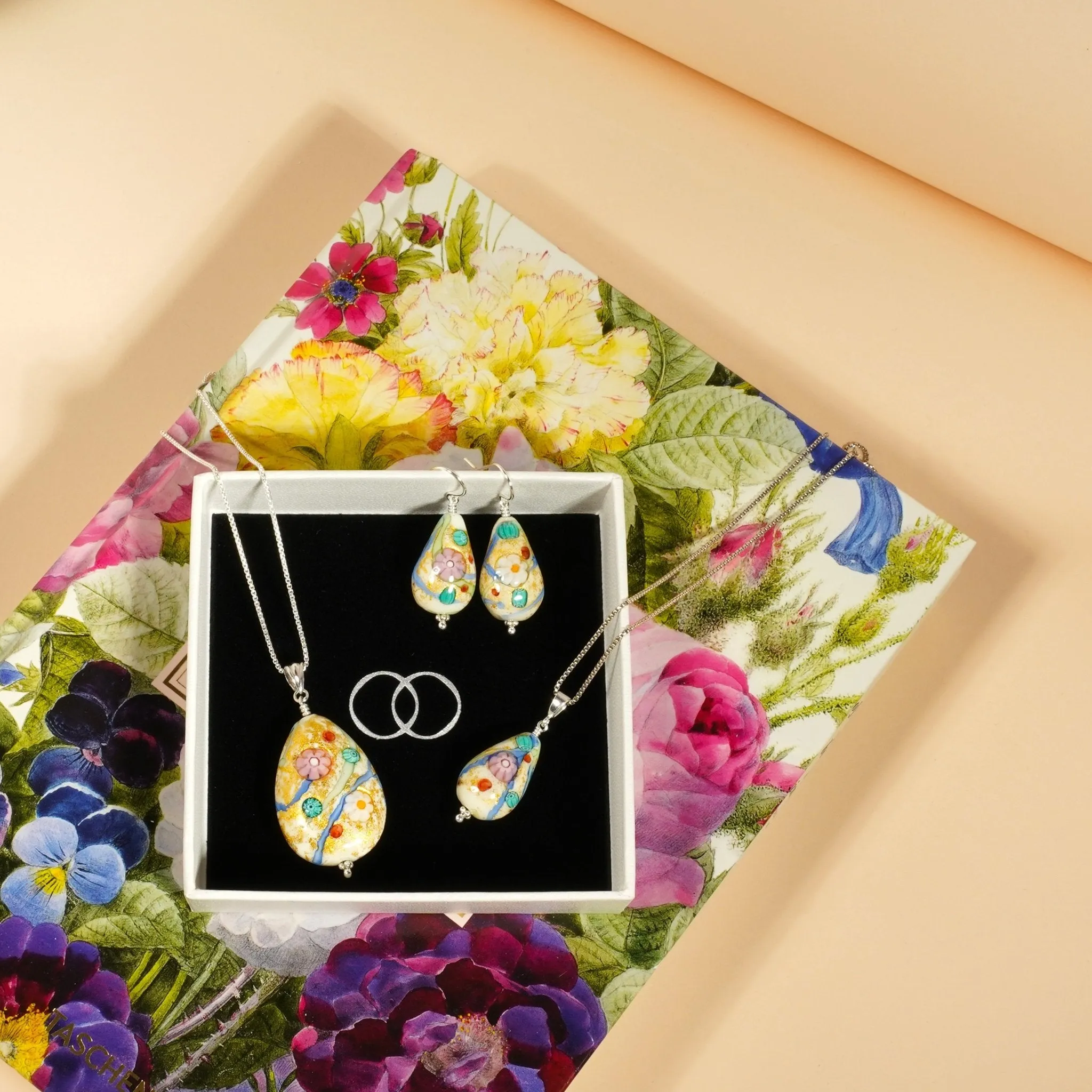 Love in Bloom Vase Earrings