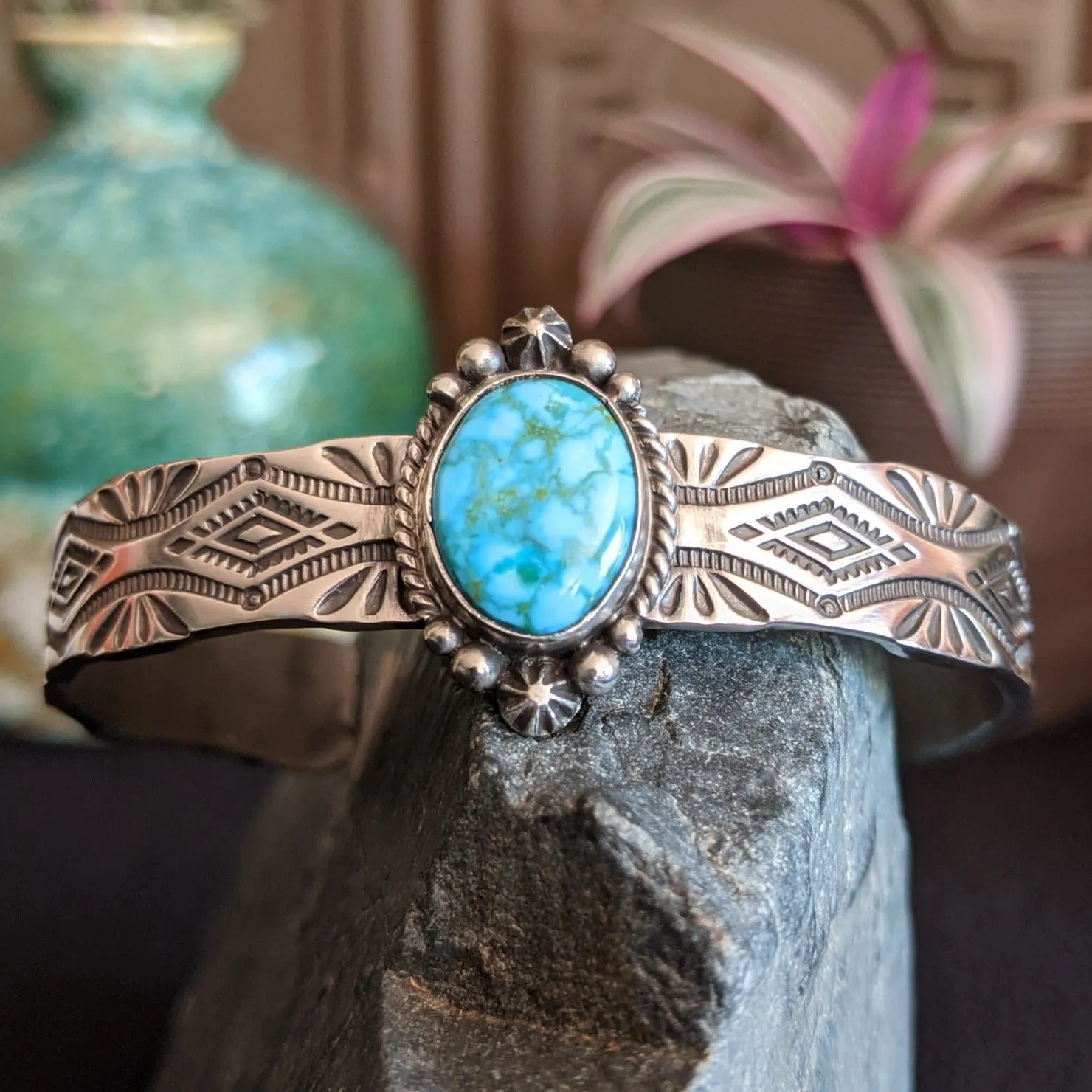 Navajo Made Kingman Turquoise Sterling Silver Bracelet GJ-BRC-0057