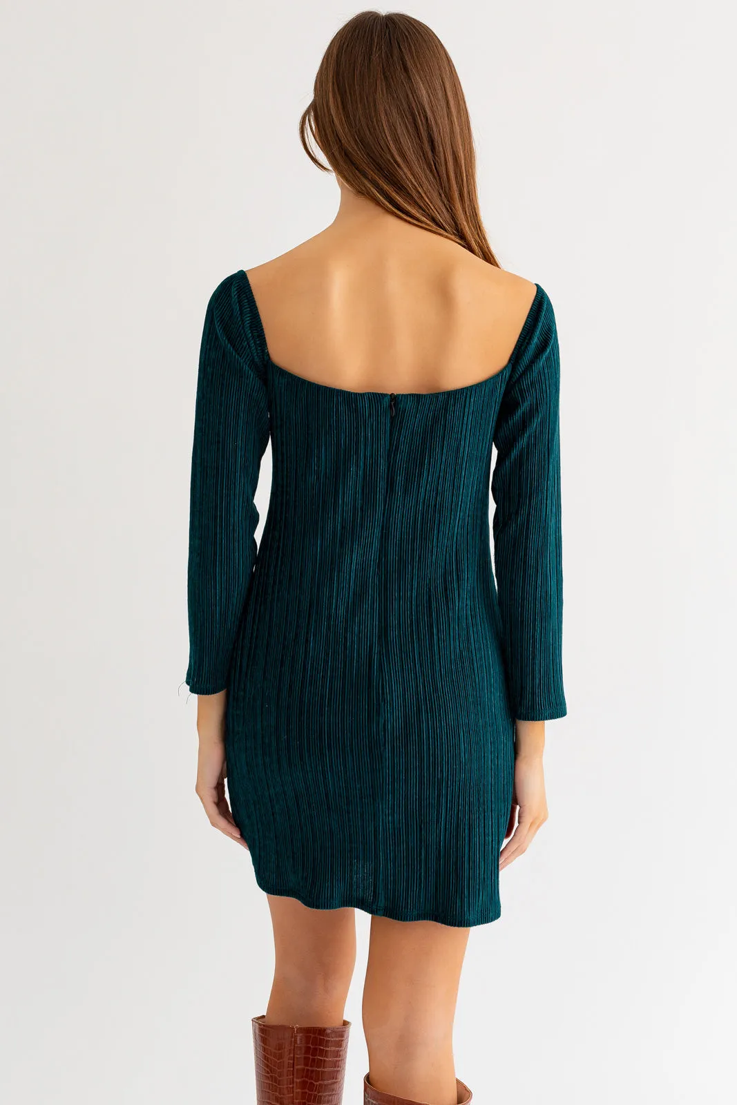 Off The Shoulder Sweetheart Neckline Mini Dress