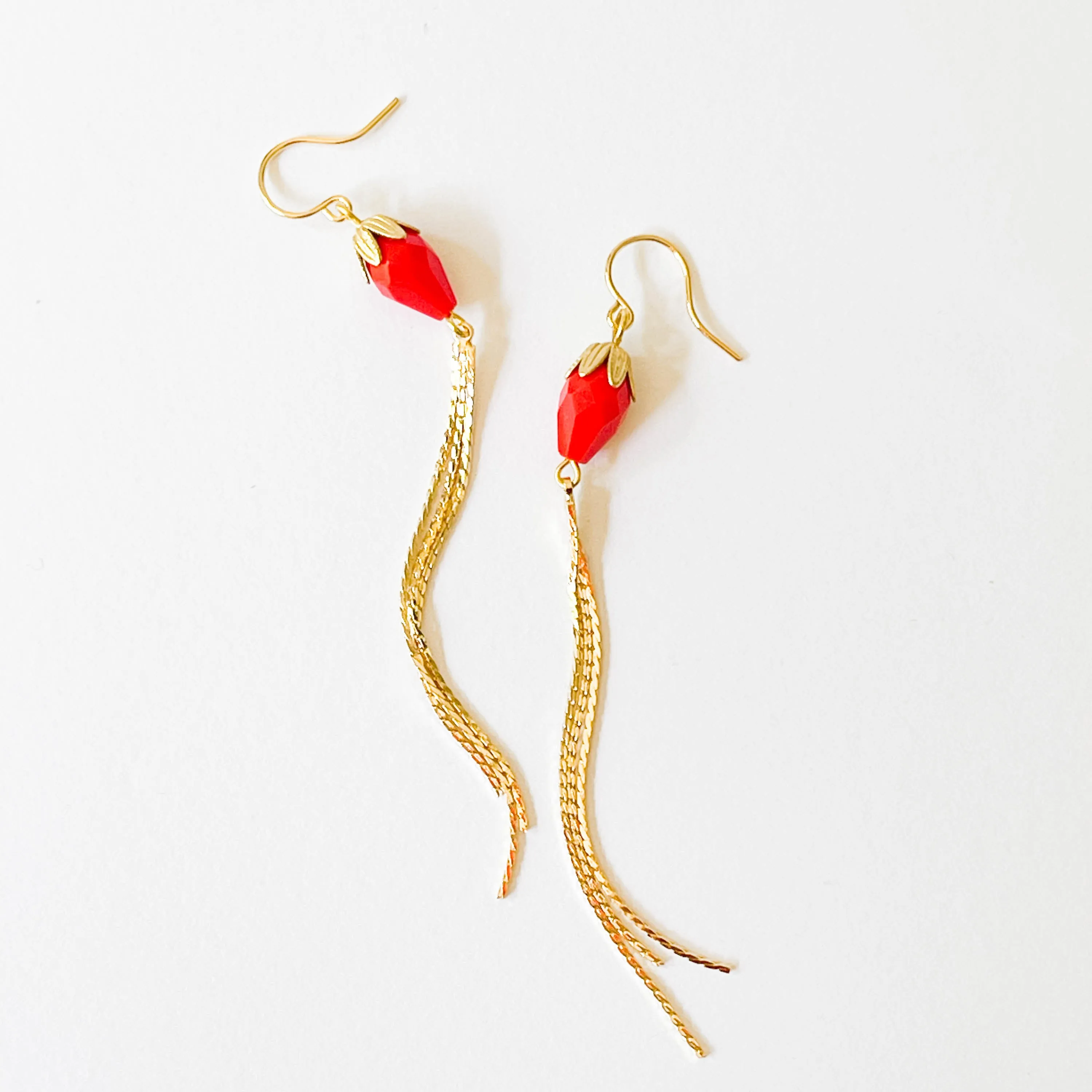 Red Gold Chain Tassel Earrings