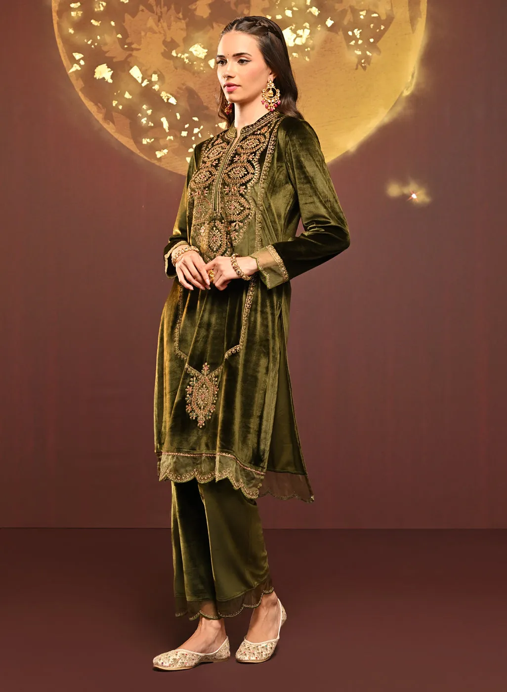 Rukhsana Green Embroidered Velvet Kurta Set for Women