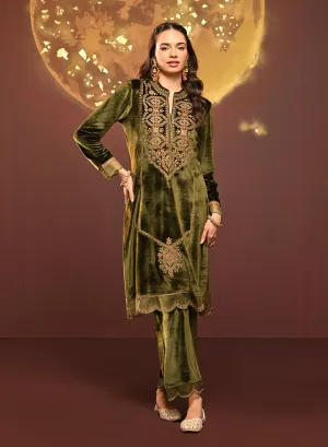 Rukhsana Green Embroidered Velvet Kurta Set for Women