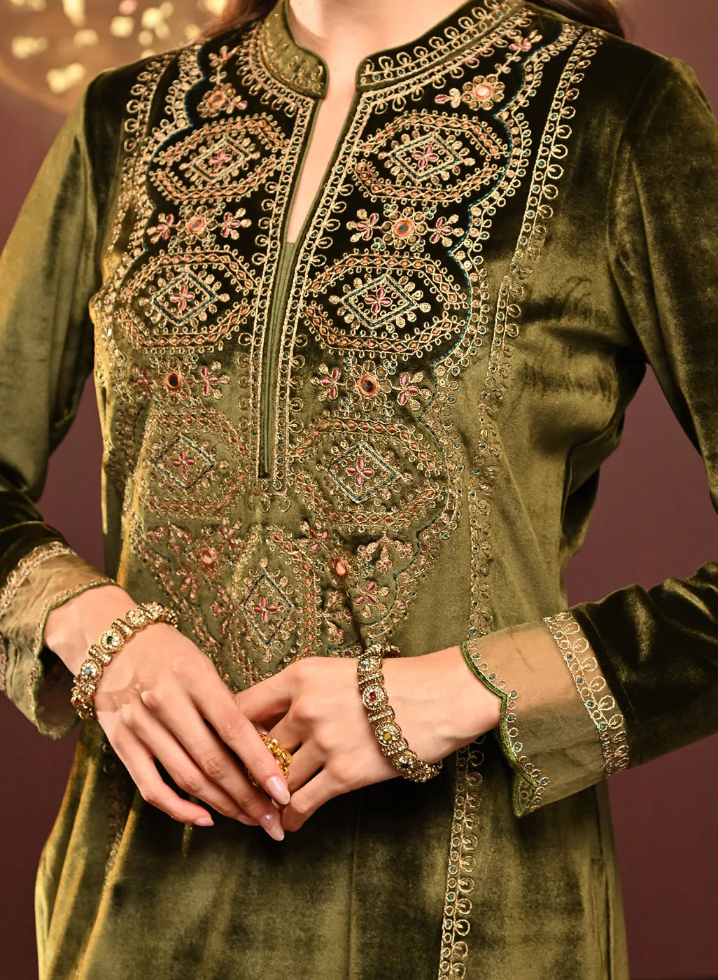 Rukhsana Green Embroidered Velvet Kurta Set for Women