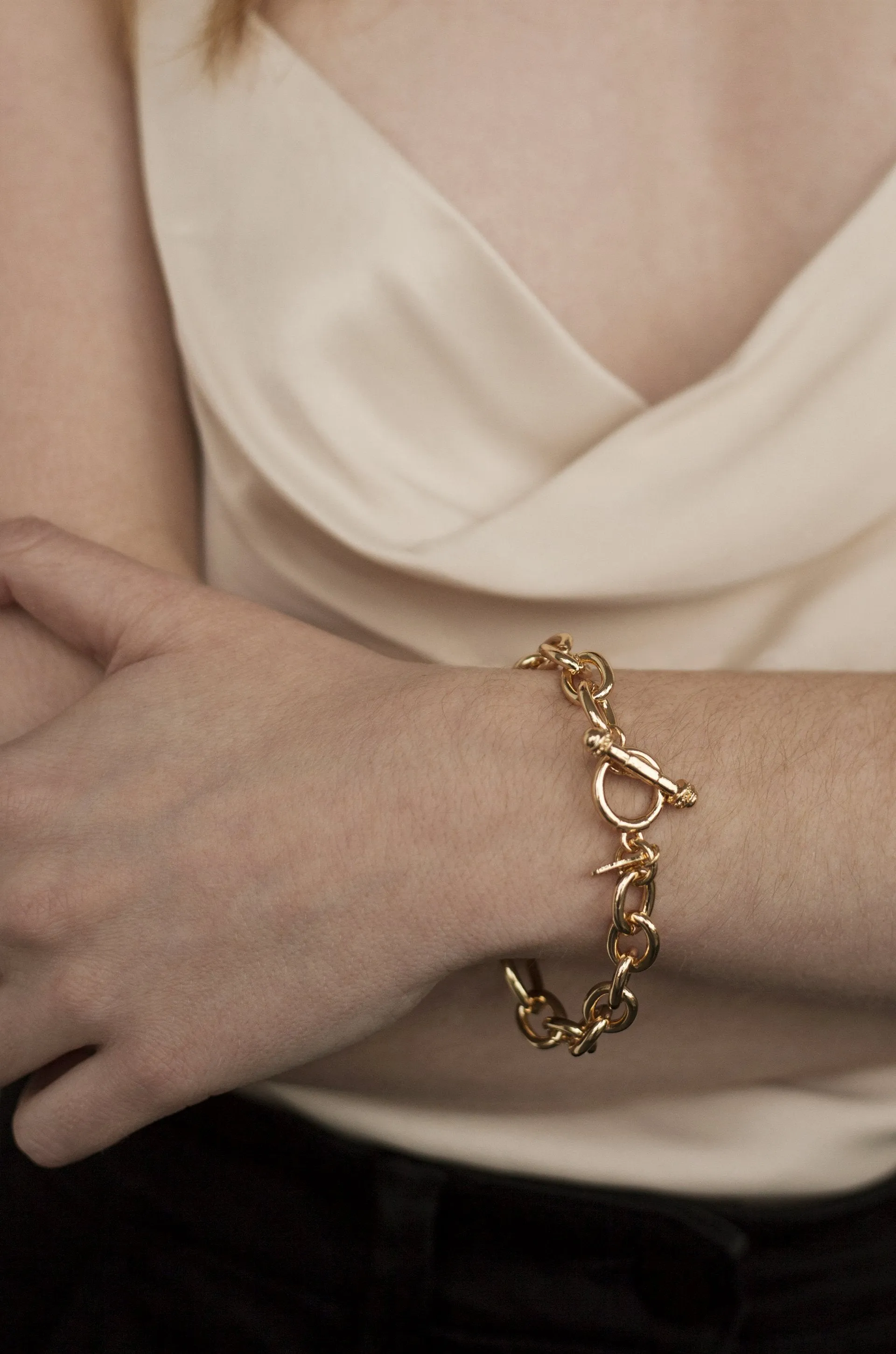 Simple Chain Link 18k Gold Plated Bracelet with Toggle