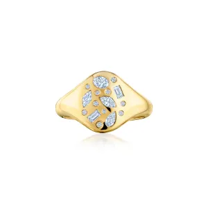 Small Signet Ring with Diamonds